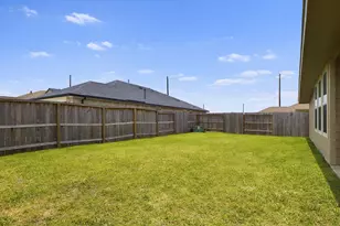 9515 Vicksburg Rd, Baytown, TX 77521 - Photo 17