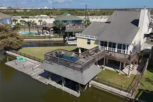 1 N Pelican St, La Marque, TX 77568 - Photo 1