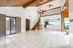 200 Fountain Lake W, Livingston, TX 77351 - Photo 5