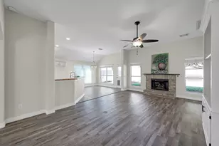 11906 Aerie Dr, Tomball, TX 77377 - Photo 9