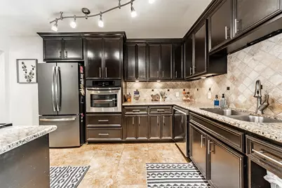 11 10th Avenue N, Texas City, TX 77590 - Photo 15