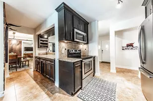 11 10th Ave N, Texas City, TX 77590 - Photo 17