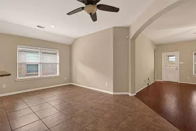2756 Villa Bella Court, League City, TX 77573 - Photo 13