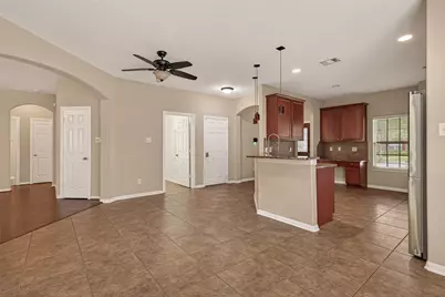 2756 Villa Bella Court, League City, TX 77573 - Photo 11
