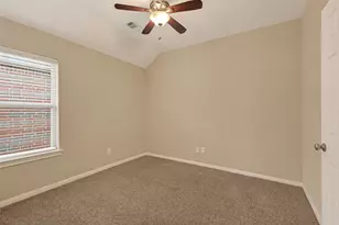 2756 Villa Bella Ct, League City, TX 77573 - Photo 19