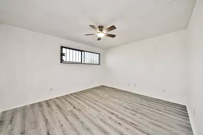 3727 Prudence Drive, Houston, TX 77045 - Photo 5