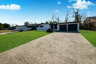 3727 Prudence Drive, Houston, TX 77045 - Photo 3