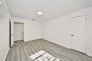 3727 Prudence Dr, Houston, TX 77045 - Photo 11