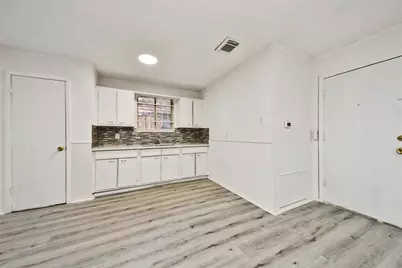 3727 Prudence Drive, Houston, TX 77045 - Photo 17