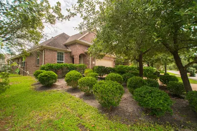 3 Canterborough Place, Tomball, TX 77375 - Photo 3