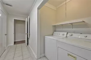 6363 French Chateau Dr, Houston, TX 77088 - Photo 21