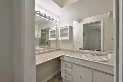 6363 French Chateau Drive, Houston, TX 77088 - Photo 15