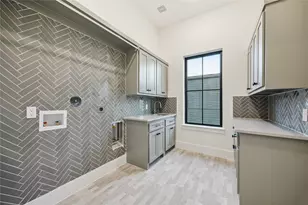 431 W 30th St, Houston, TX 77018 - Photo 39