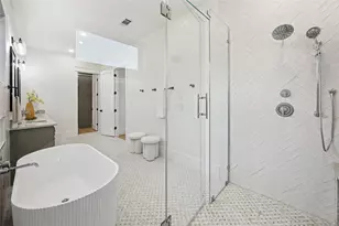 431 W 30th St, Houston, TX 77018 - Photo 31