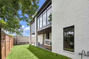 431 W 30th St, Houston, TX 77018 - Photo 7