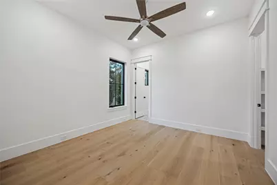 431 W 30th Street, Houston, TX 77018 - Photo 33