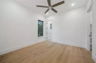431 W 30th St, Houston, TX 77018 - Photo 33