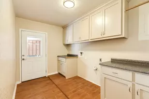 555 County Rd 502A, Sweeny, TX 77480 - Photo 11