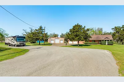 555 County Road 502A, Sweeny, TX 77480 - Photo 35