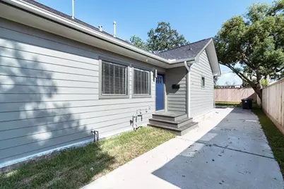 1919 Lombardy Street #A, Houston, TX 77023 - Photo 15