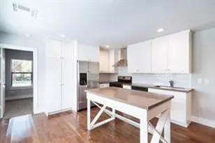 1919 Lombardy St, Houston, TX 77023 - Photo 3