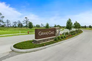 12126 Old Fashion Cir, Mont Belvieu, TX 77535 - Photo 3