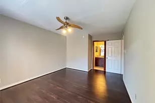 8020 Braesmain Dr, Houston, TX 77025 - Photo 23