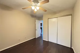 8020 Braesmain Dr, Houston, TX 77025 - Photo 19
