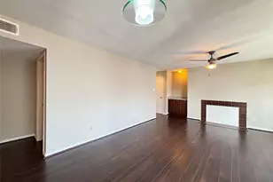 8020 Braesmain Dr, Houston, TX 77025 - Photo 9
