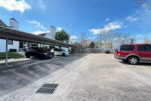 8020 Braesmain Dr, Houston, TX 77025 - Photo 33