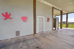 844 Eastview, Crystal Beach, TX 77650 - Photo 33