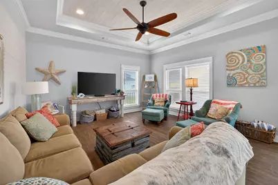844 Eastview, Crystal Beach, TX 77650 - Photo 3