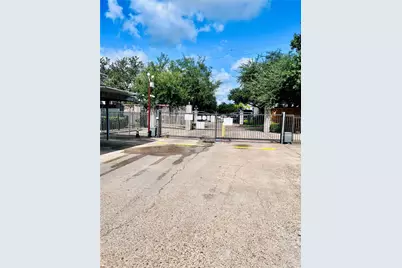 9797 Leawood Boulevard #1412, Houston, TX 77099 - Photo 15