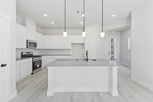 3016 La Rambla Dr, Houston, TX 77047 - Photo 5