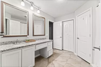 12730 Lake Conroe Hills Drive, Willis, TX 77318 - Photo 15