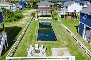 1040 Johnson Rd, Gilchrist, TX 77617 - Photo 47