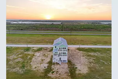 11327 Starfish Drive, Galveston, TX 77554 - Photo 5