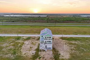11327 Starfish Dr, Galveston, TX 77554 - Photo 5