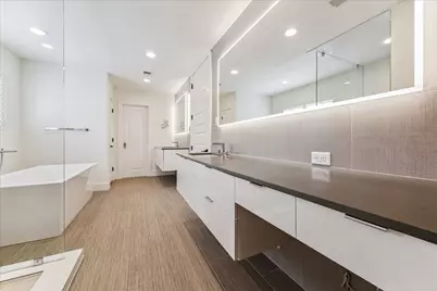 6019 Camellia Street, Houston, TX 77007 - Photo 9