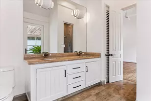 6019 Camellia St, Houston, TX 77007 - Photo 17
