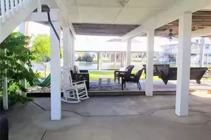 22201 Matagorda Dr, Galveston, TX 77554 - Photo 15