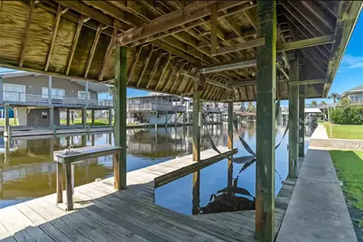 22201 Matagorda Drive, Galveston, TX 77554 - Photo 17