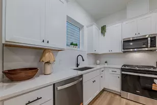 1911-1913 Dewalt St, Houston, TX 77088 - Photo 11