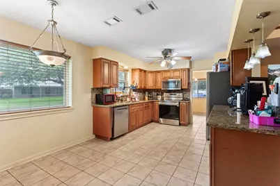 5000 Cedar Creek Drive, Dickinson, TX 77539 - Photo 7