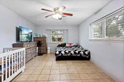 5000 Cedar Creek Drive, Dickinson, TX 77539 - Photo 9
