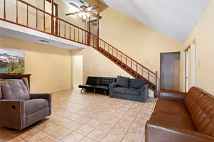 5000 Cedar Creek Dr, Dickinson, TX 77539 - Photo 3