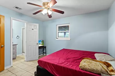 5000 Cedar Creek Drive, Dickinson, TX 77539 - Photo 15