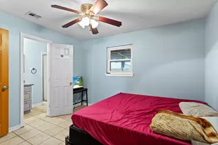 5000 Cedar Creek Dr, Dickinson, TX 77539 - Photo 15