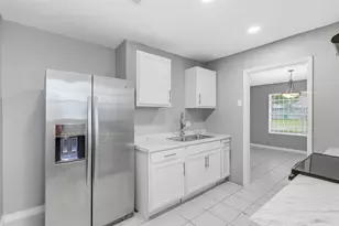 2101 Flynn Dr, Pasadena, TX 77502 - Photo 5