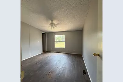 1722 Dolores Street, Rosharon, TX 77583 - Photo 9